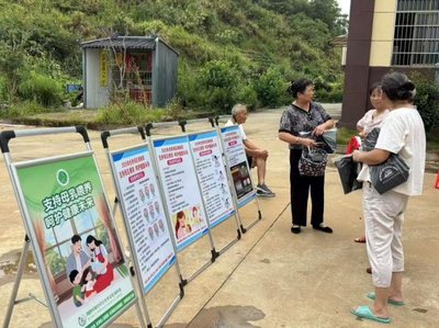 江西省彭澤縣開展2025年世界母乳喂養周主題宣傳活動，提供專業營養健康咨詢服務